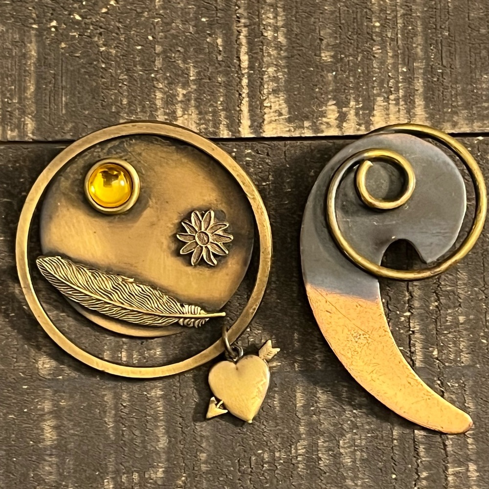 Vintage Bundle – 2 Handmade Southwestern Celestial Brooches – Bronze Copper Tone - Picture 1 of 4